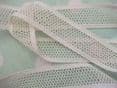 Cotton Cluny Leavers Lace Ecru 3 cms wide. Pattern 2081 Made in Great Britain